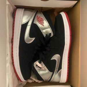 Nike Air Jordan 1 Mid Men Size 10